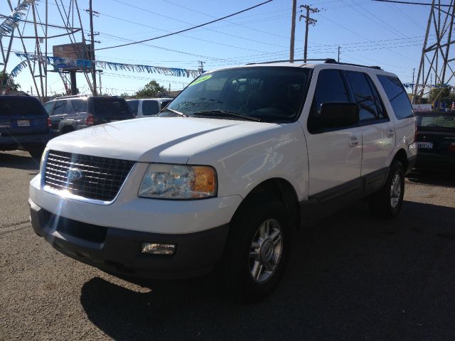 Ford Expedition 2003 photo 3