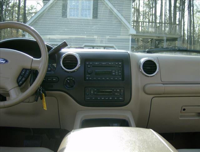 Ford Expedition 2003 photo 7
