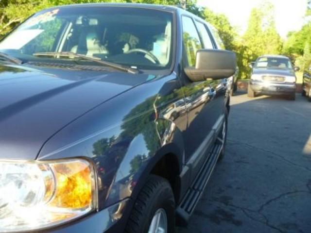 Ford Expedition 2003 photo 1