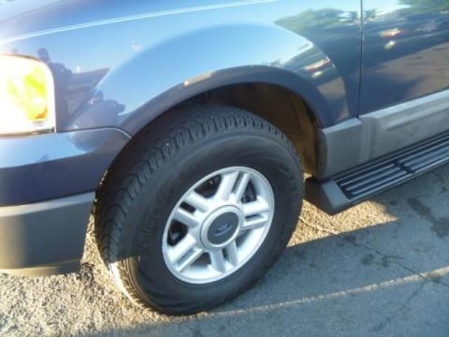 Ford Expedition 2003 photo 2