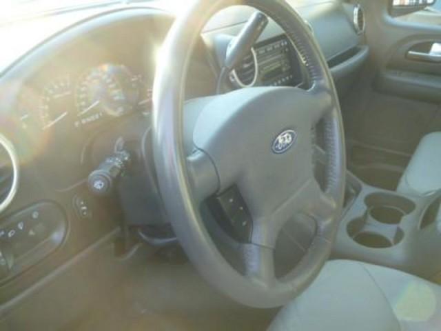 Ford Expedition 2003 photo 5