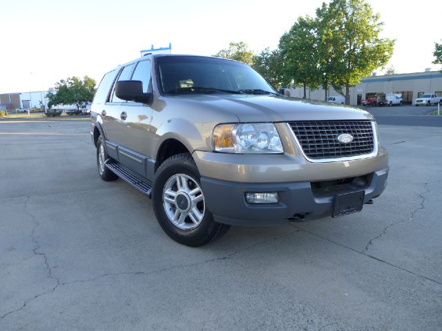 Ford Expedition MOON BOSE Quads SUV