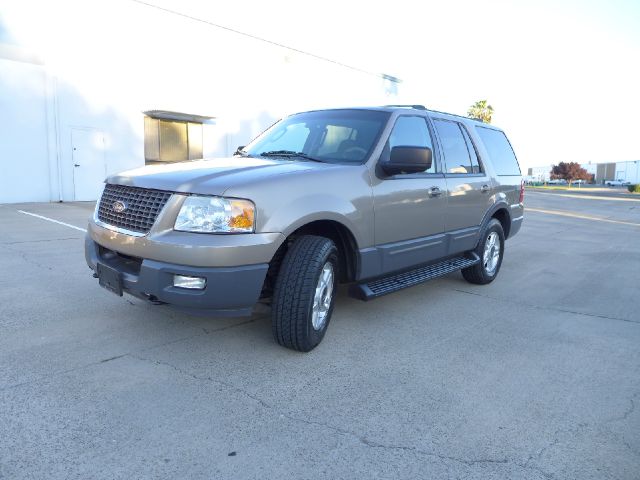 Ford Expedition 2003 photo 13