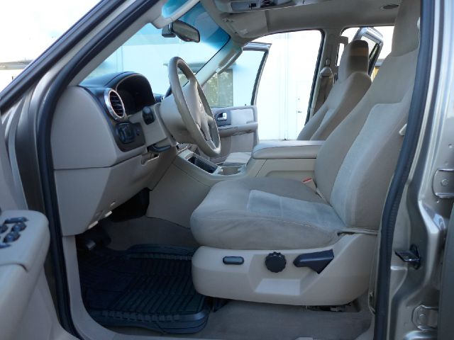 Ford Expedition 2003 photo 9