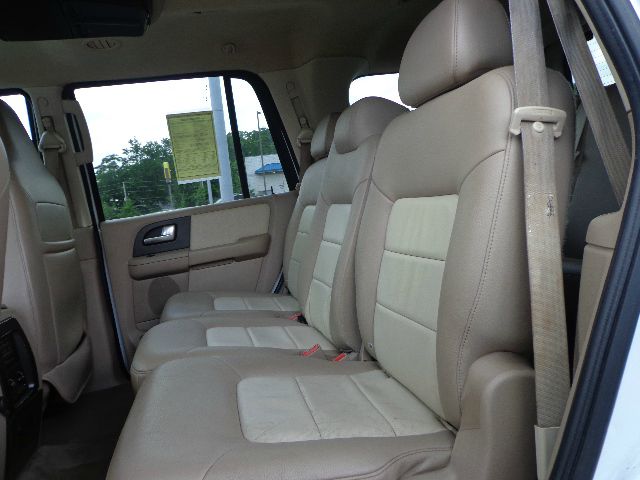 Ford Expedition 2003 photo 12