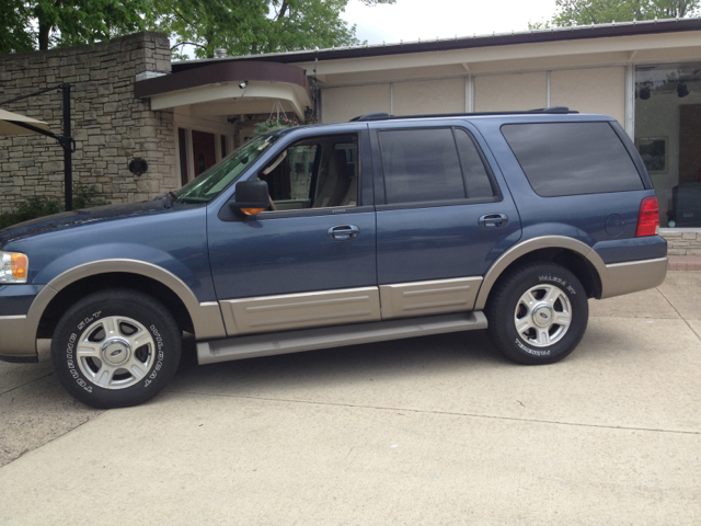 Ford Expedition 2003 photo 3