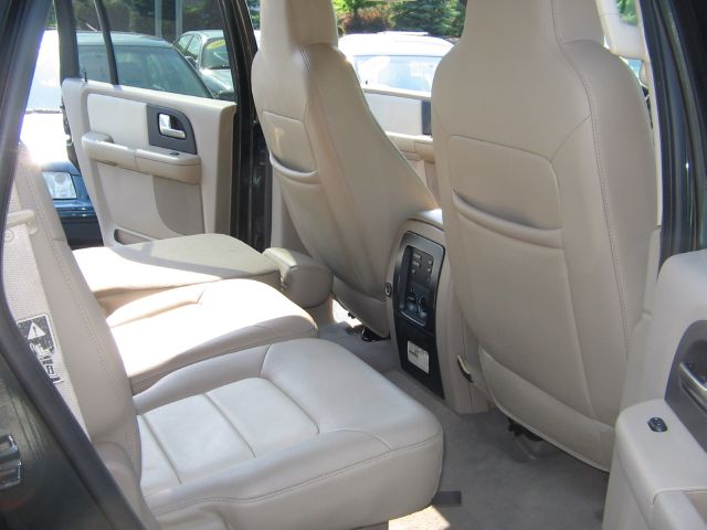 Ford Expedition 2003 photo 1