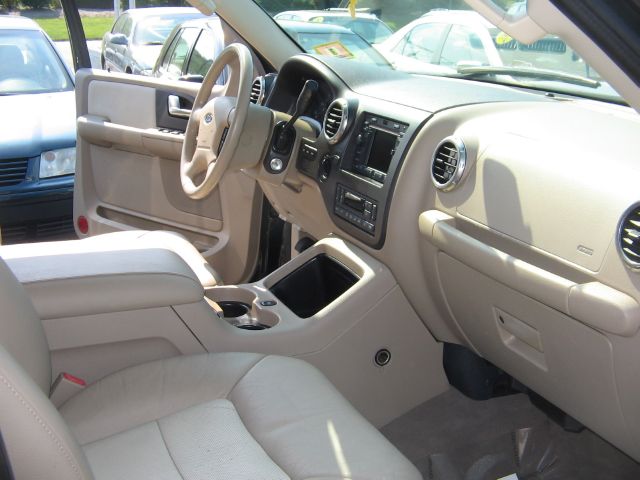 Ford Expedition 2003 photo 13