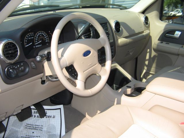 Ford Expedition 2003 photo 8