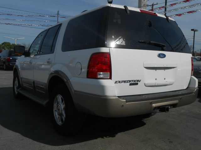 Ford Expedition 2003 photo 1