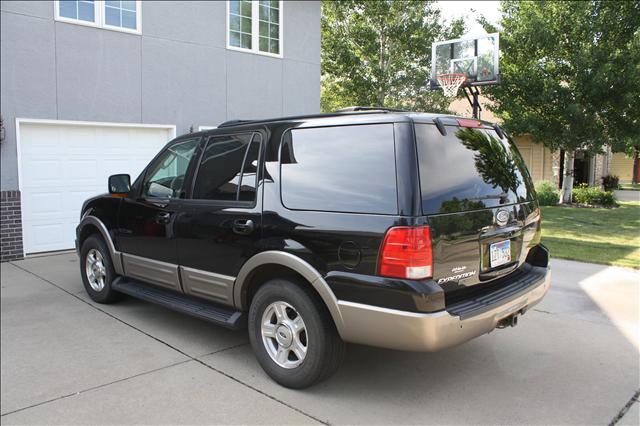 Ford Expedition 2003 photo 1