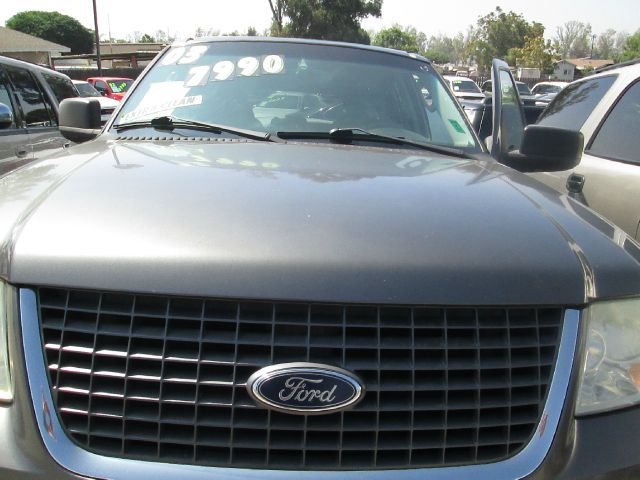 Ford Expedition 2003 photo 3