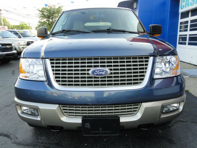 Ford Expedition 2003 photo 1