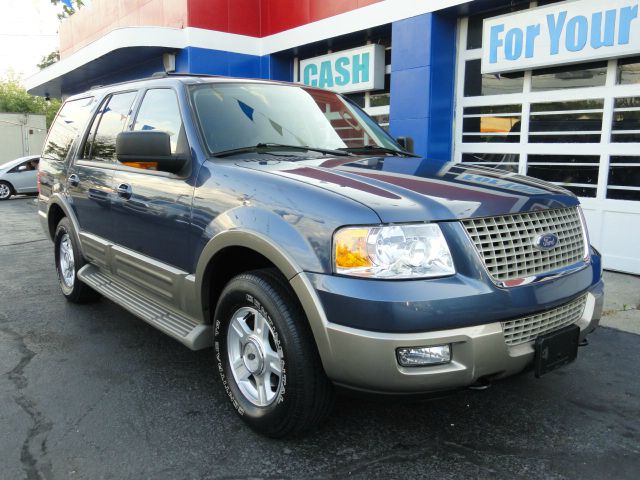 Ford Expedition 2003 photo 2