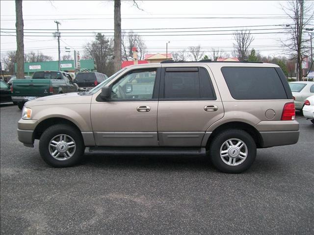 Ford Expedition 2003 photo 2