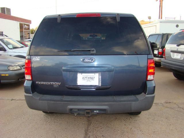 Ford Expedition 2003 photo 3