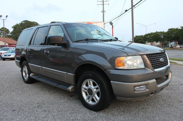 Ford Expedition 2003 photo 1