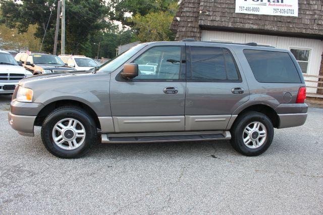 Ford Expedition 2003 photo 2