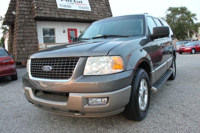 Ford Expedition 2003 photo 4