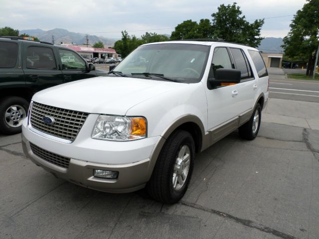 Ford Expedition 2004 photo 4