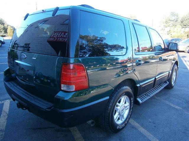 Ford Expedition 2004 photo 1