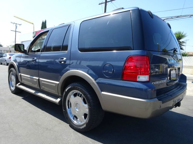 Ford Expedition 2dr HB Man Spec SUV