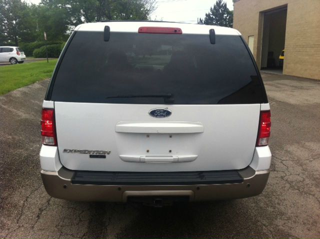 Ford Expedition 2004 photo 5