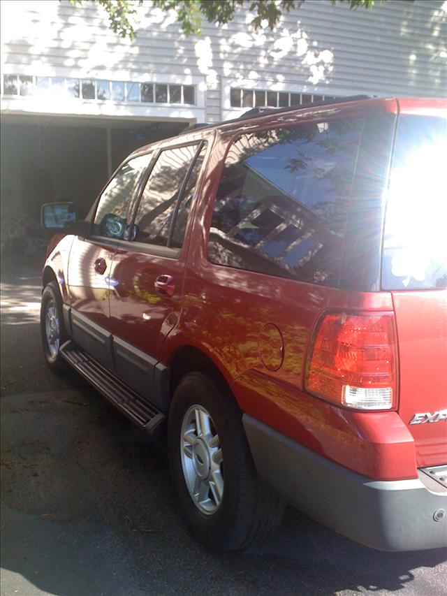 Ford Expedition 2004 photo 1