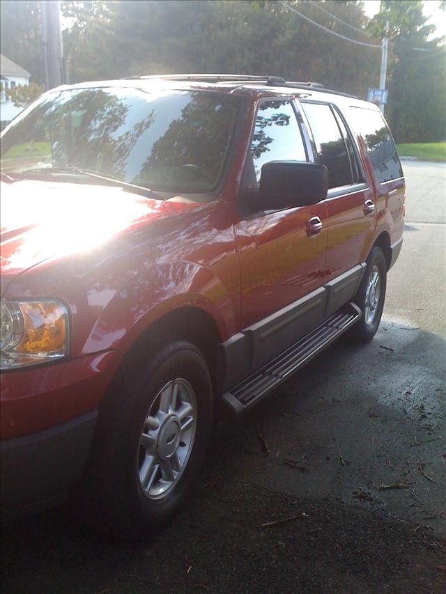 Ford Expedition 2004 photo 3