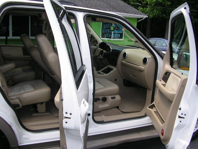 Ford Expedition 2004 photo 5