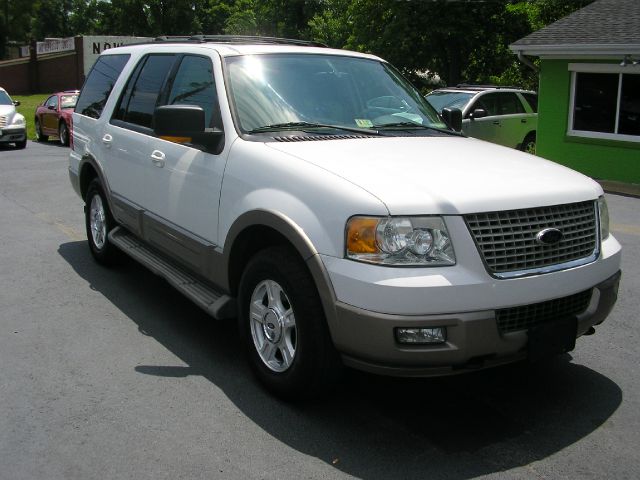 Ford Expedition 2004 photo 8