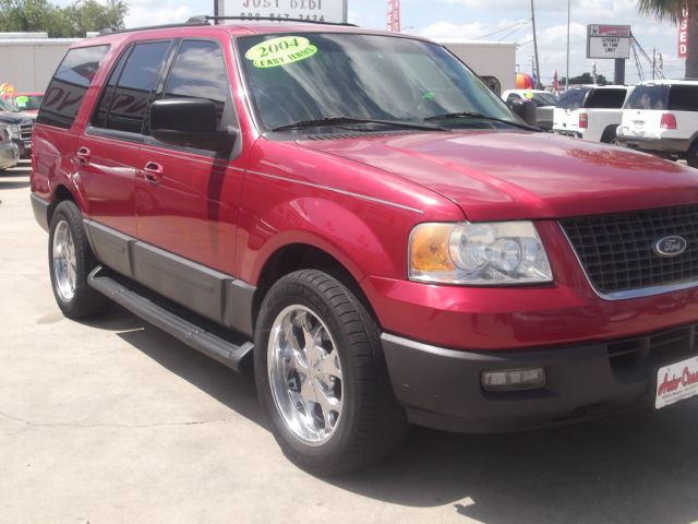 Ford Expedition 2004 photo 1