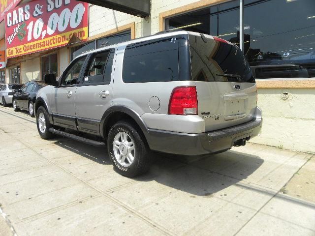 Ford Expedition 2004 photo 3