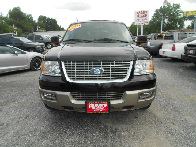 Ford Expedition 2004 photo 4