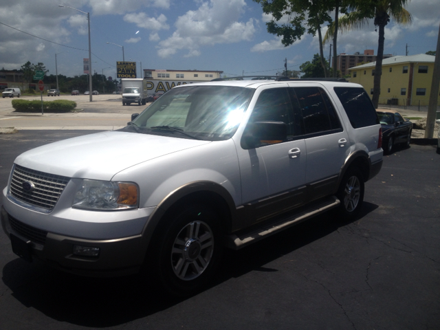 Ford Expedition 2004 photo 3