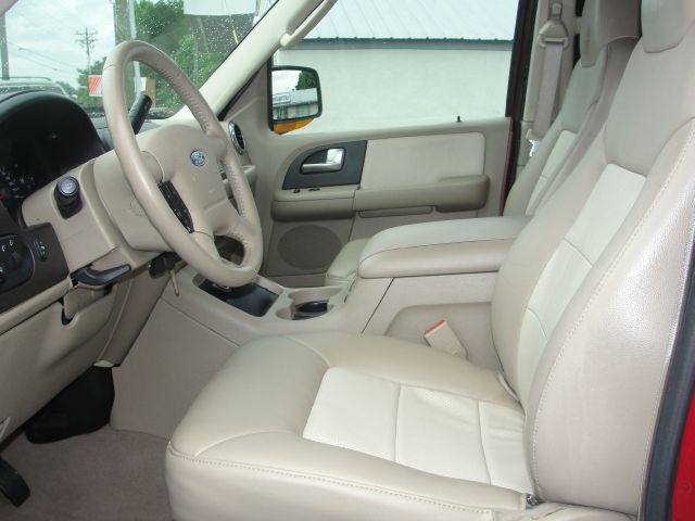 Ford Expedition 2004 photo 10