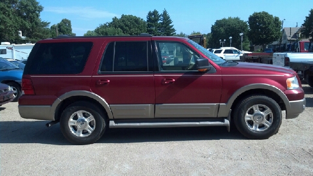 Ford Expedition 2004 photo 1