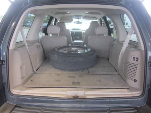 Ford Expedition 2004 photo 5