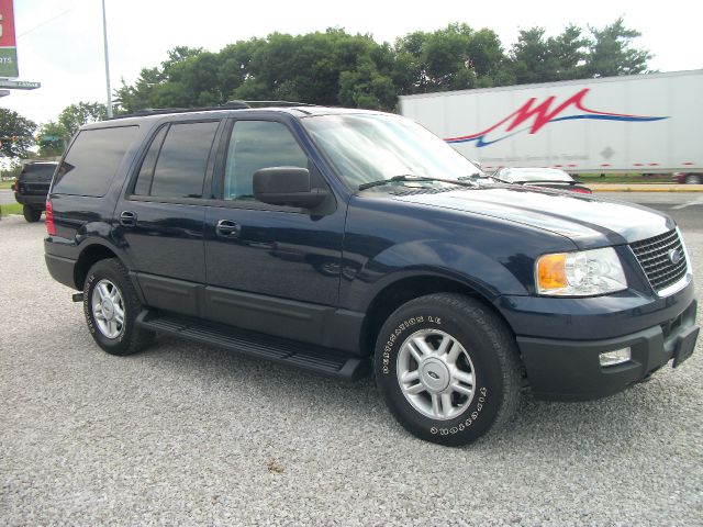 Ford Expedition 2004 photo 3