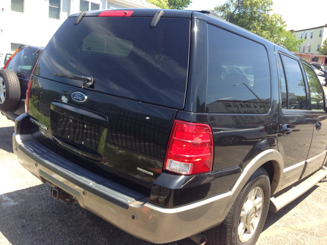 Ford Expedition 2004 photo 4