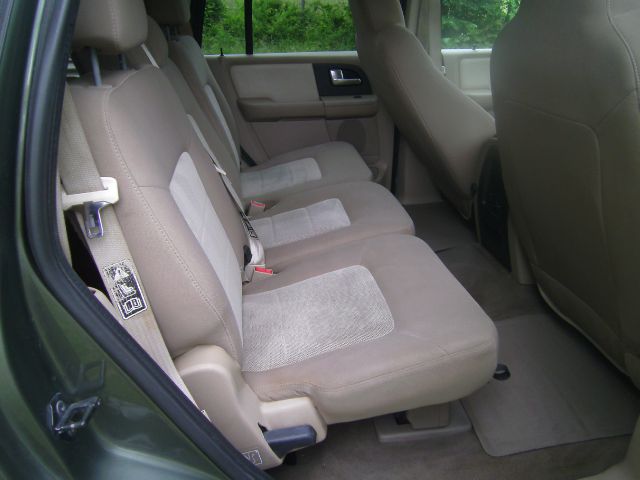 Ford Expedition 2004 photo 11