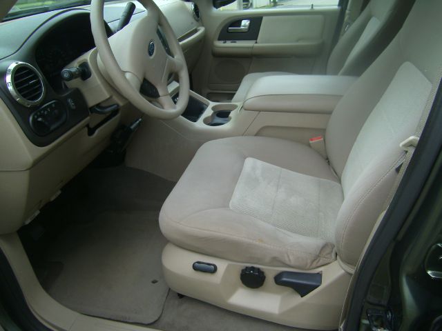 Ford Expedition 2004 photo 6