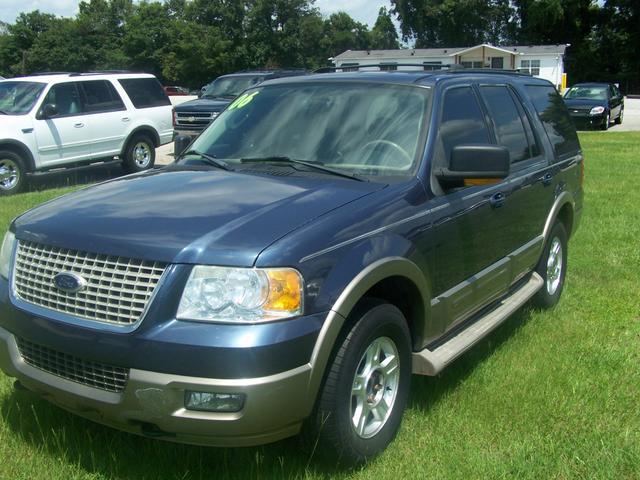 Ford Expedition 2004 photo 1