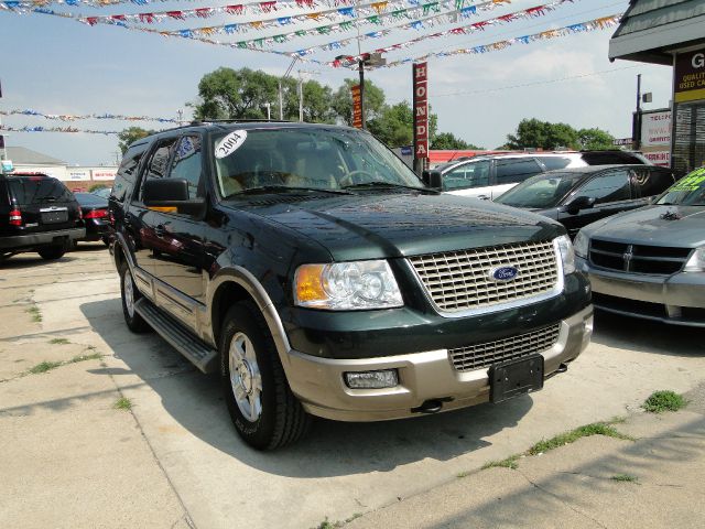 Ford Expedition 2004 photo 2