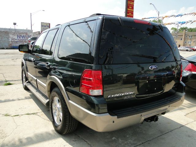 Ford Expedition 2004 photo 3