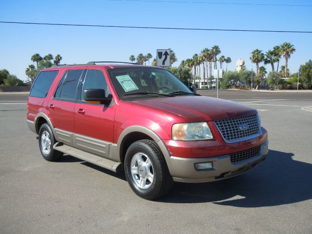 Ford Expedition 2004 photo 1