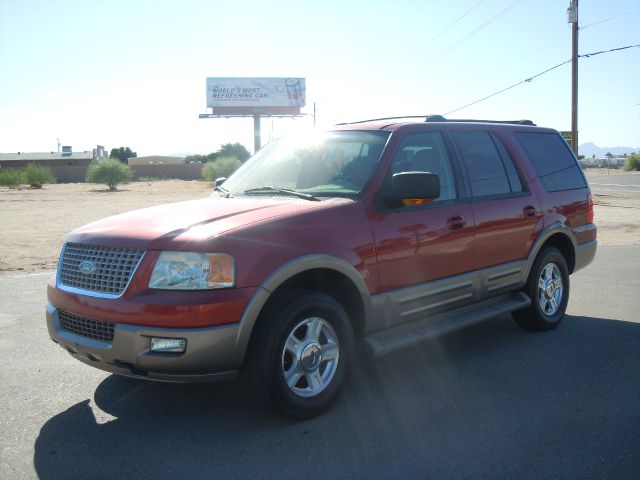 Ford Expedition 2004 photo 2