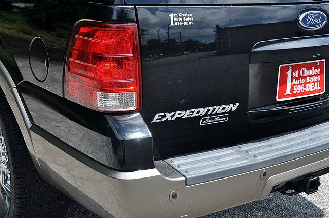 Ford Expedition 2004 photo 20