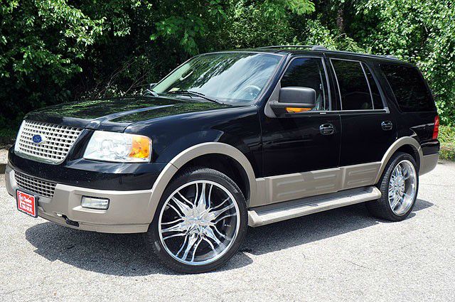 Ford Expedition 2004 photo 25