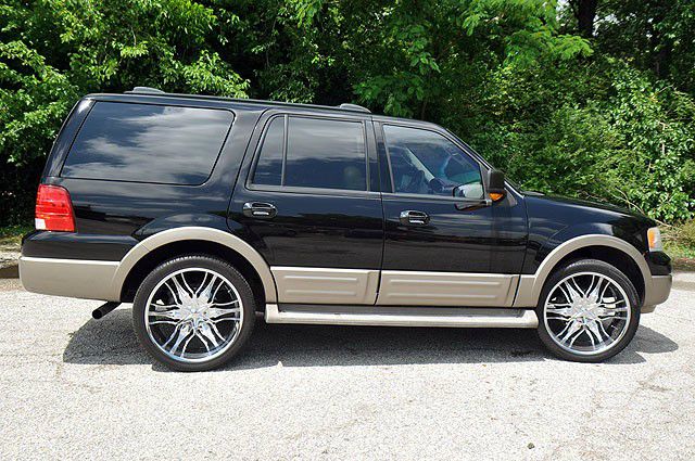 Ford Expedition 2004 photo 27